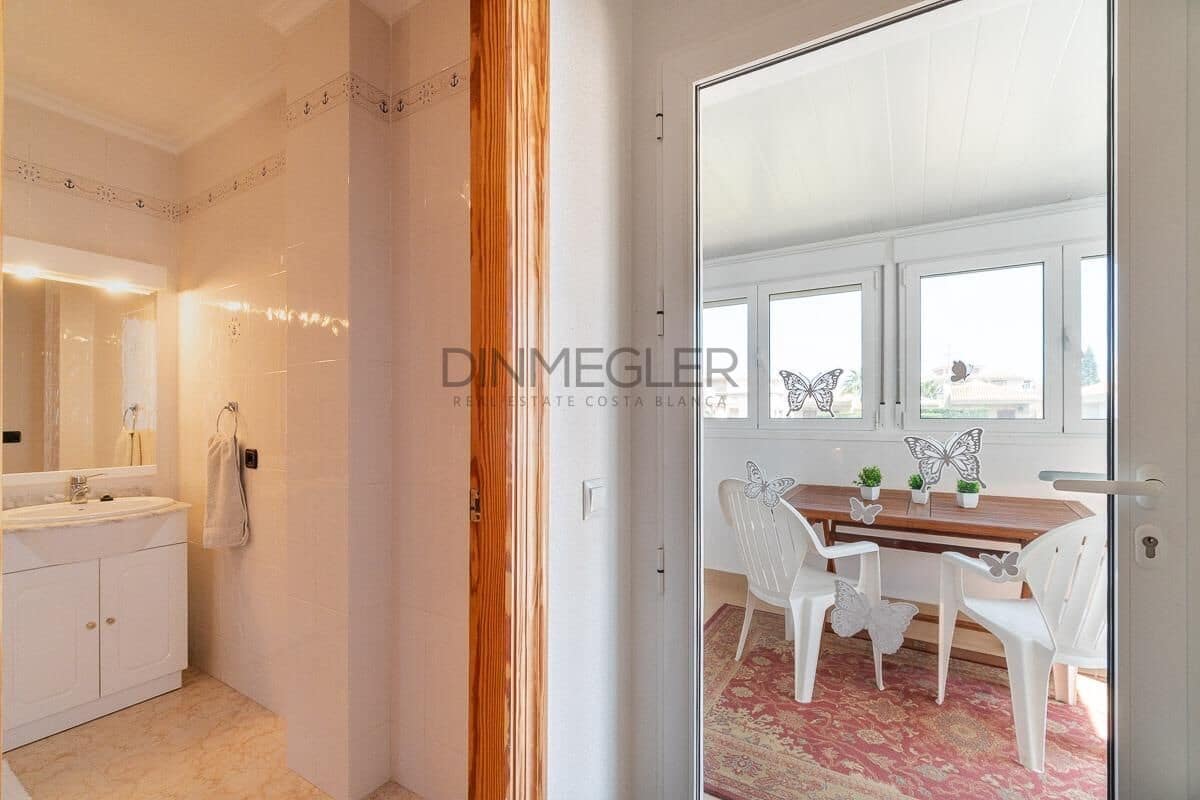 2 chambre Villa/Maison à vendre à Playa Flamenca avec piscine - 264 000 € (Ref: 9843354)
