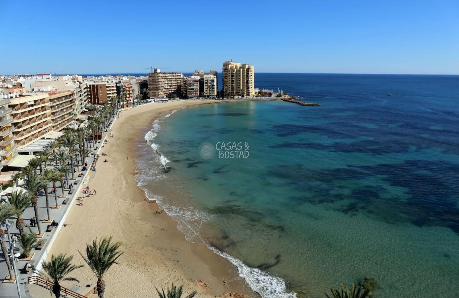Apartamento de 3 habitaciones en Torrevieja en venta con piscina - 405.000 € (Ref: 9860058)