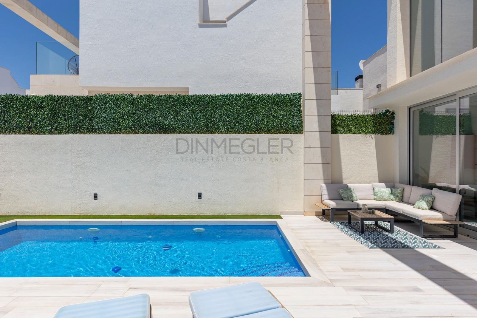 3 camera da letto Villa in vendita in Orihuela Costa con piscina - 590.000 € (Rif: 9910996)