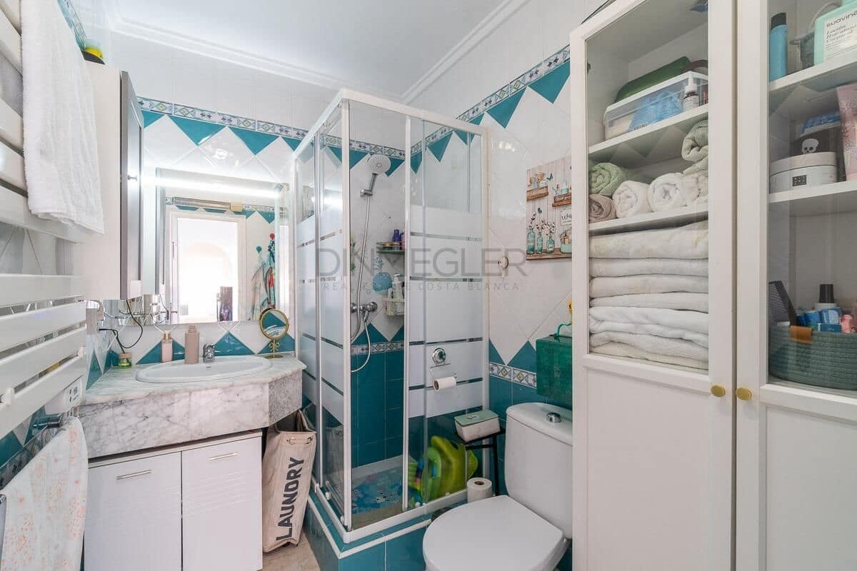 3 quarto Moradia Geminada para venda em Orihuela Costa com piscina - 209 000 € (Ref: 9915774)
