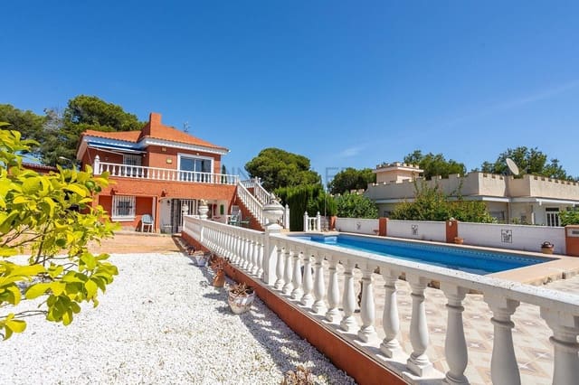 4 soveværelse Villa til salg i Los Balcones - Los Altos, Torrevieja med swimmingpool - € 499.000 (Ref: 9929348)