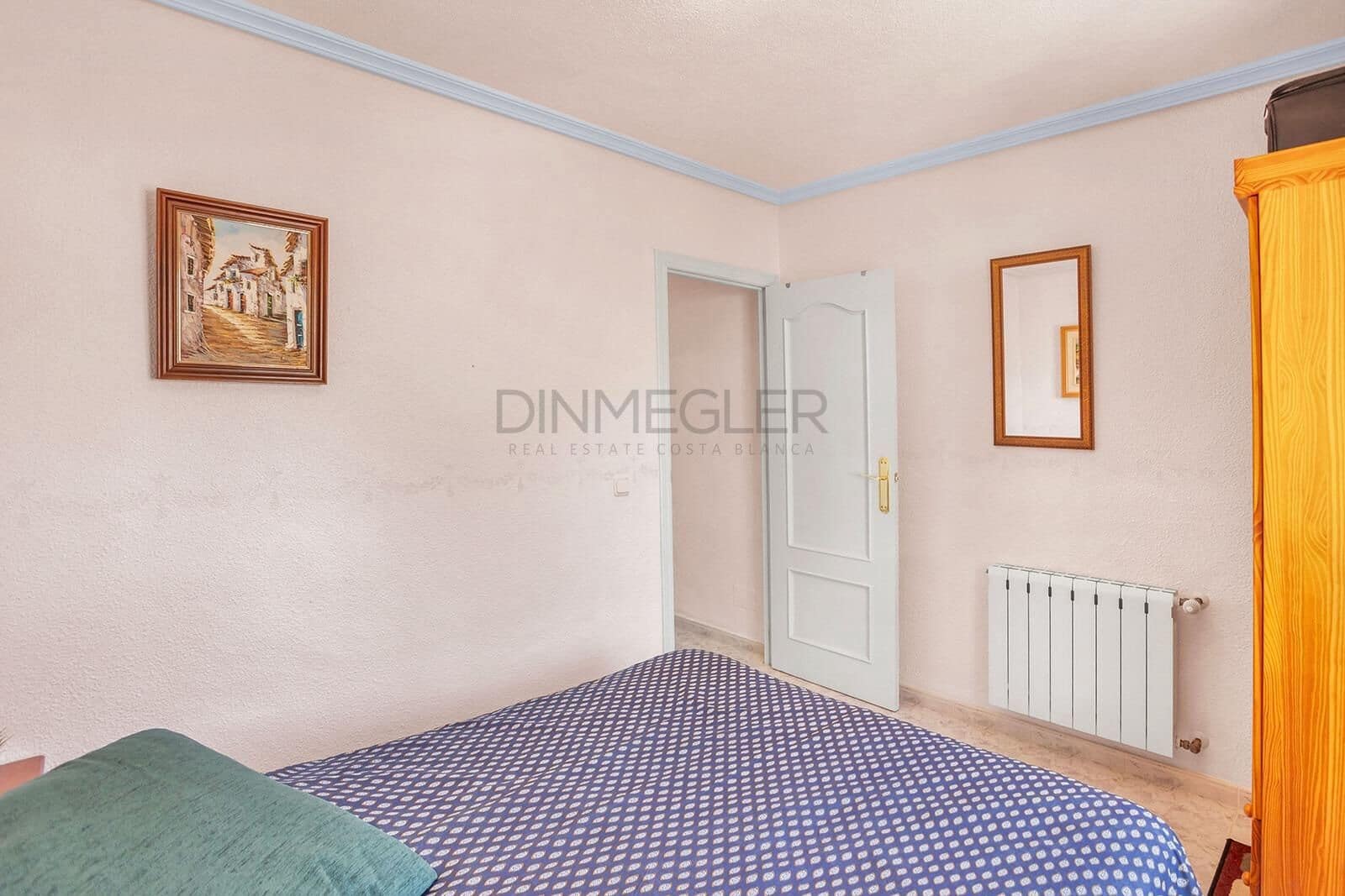 Chalet de 4 habitaciones en Torrevieja en venta con piscina - 499.000 € (Ref: 9929348)