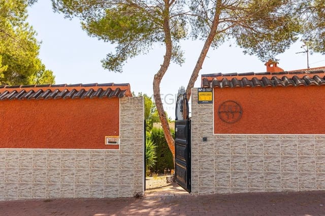 4 soveværelse Villa til salg i Los Balcones - Los Altos, Torrevieja med swimmingpool - € 499.000 (Ref: 9929348)