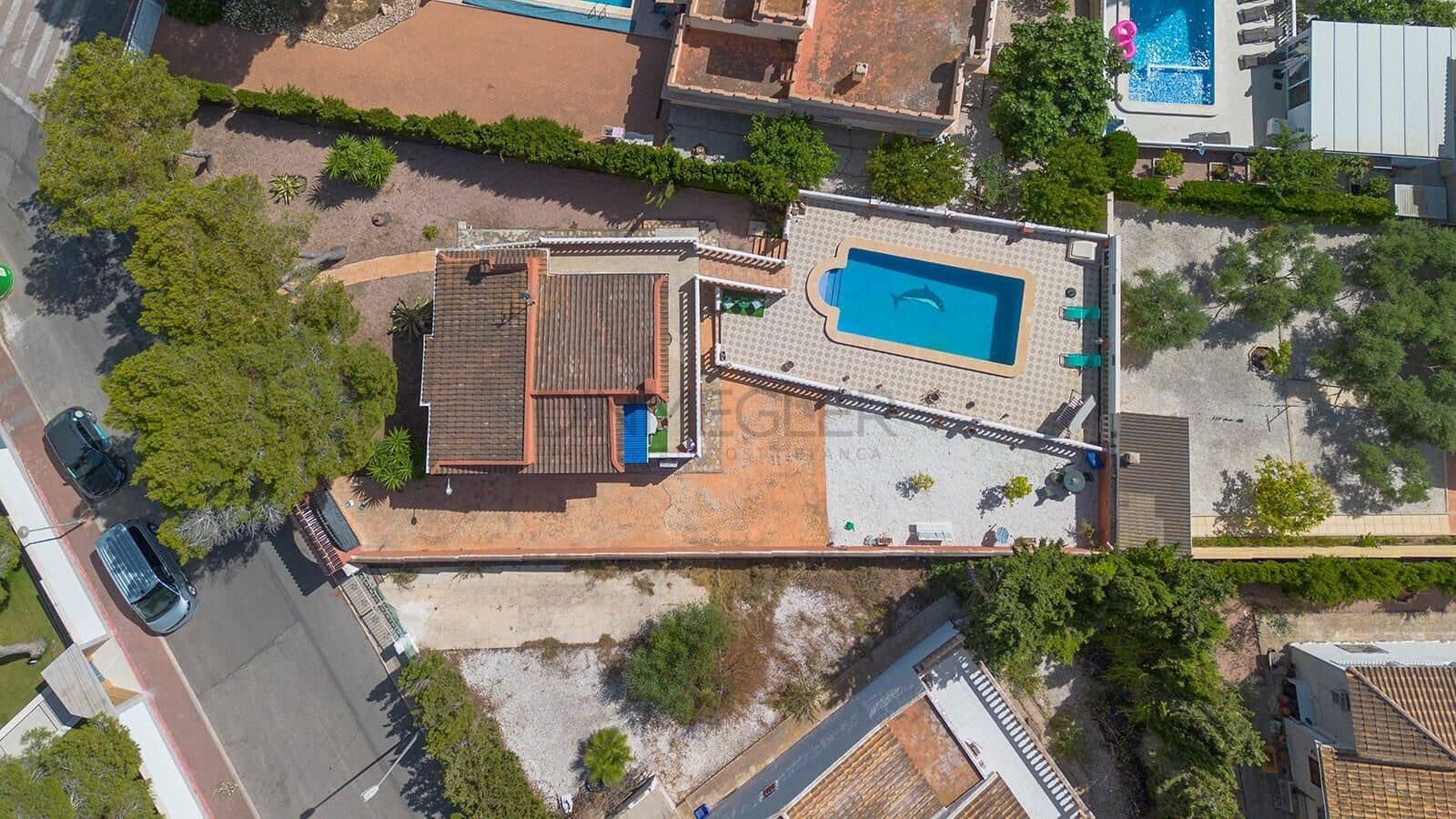 Chalet de 4 habitaciones en Torrevieja en venta con piscina - 499.000 € (Ref: 9929348)