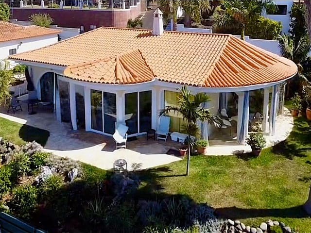 4 sovrum Villa till salu i Tacoronte med garage - 689 000 € (Ref: 10182060)