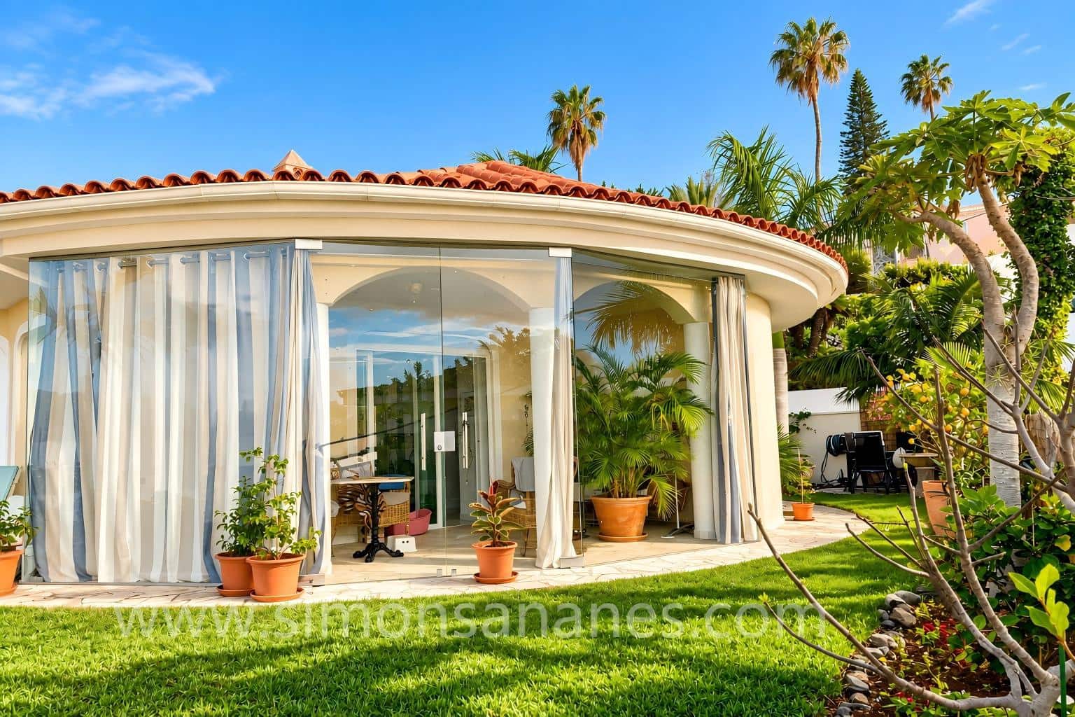 4 sovrum Villa till salu i Tacoronte med garage - 689 000 € (Ref: 10182060)