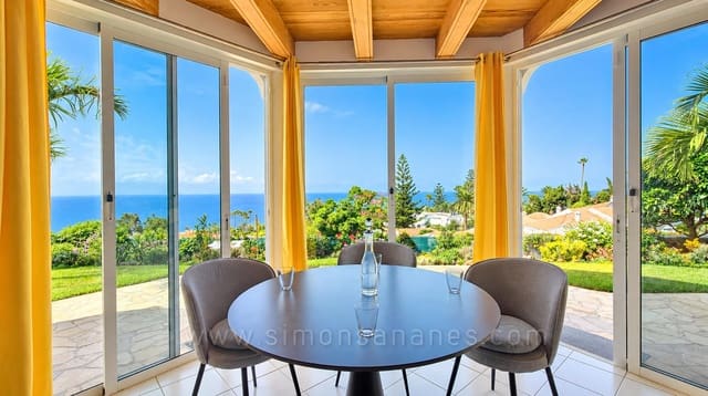 4 sovrum Villa till salu i Tacoronte med garage - 689 000 € (Ref: 10182060)