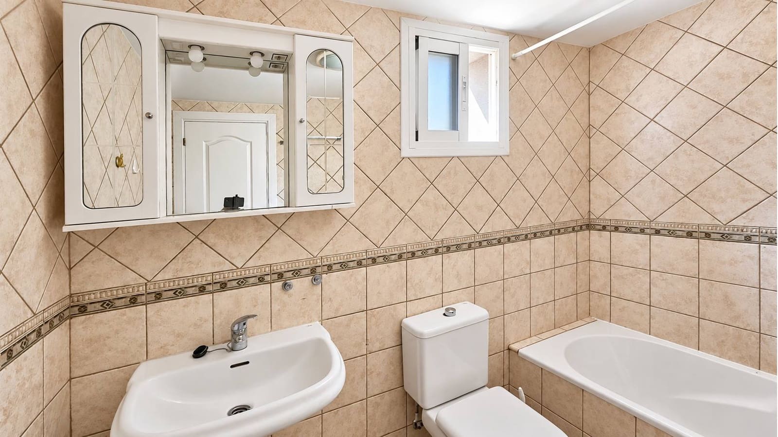 1 soverom Leilighet til salgs i Puerto de la Cruz med garasje - € 297 000 (Ref: 10182063)