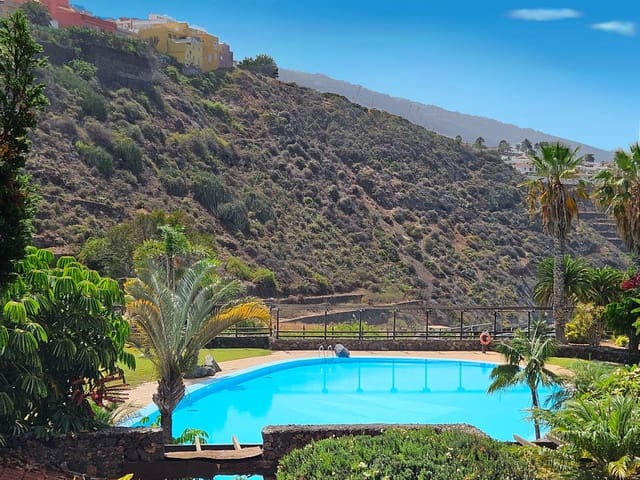 1 slaapkamer Appartement te koop in Los Realejos met zwembad garage - € 220.000 (Ref: 9294706)