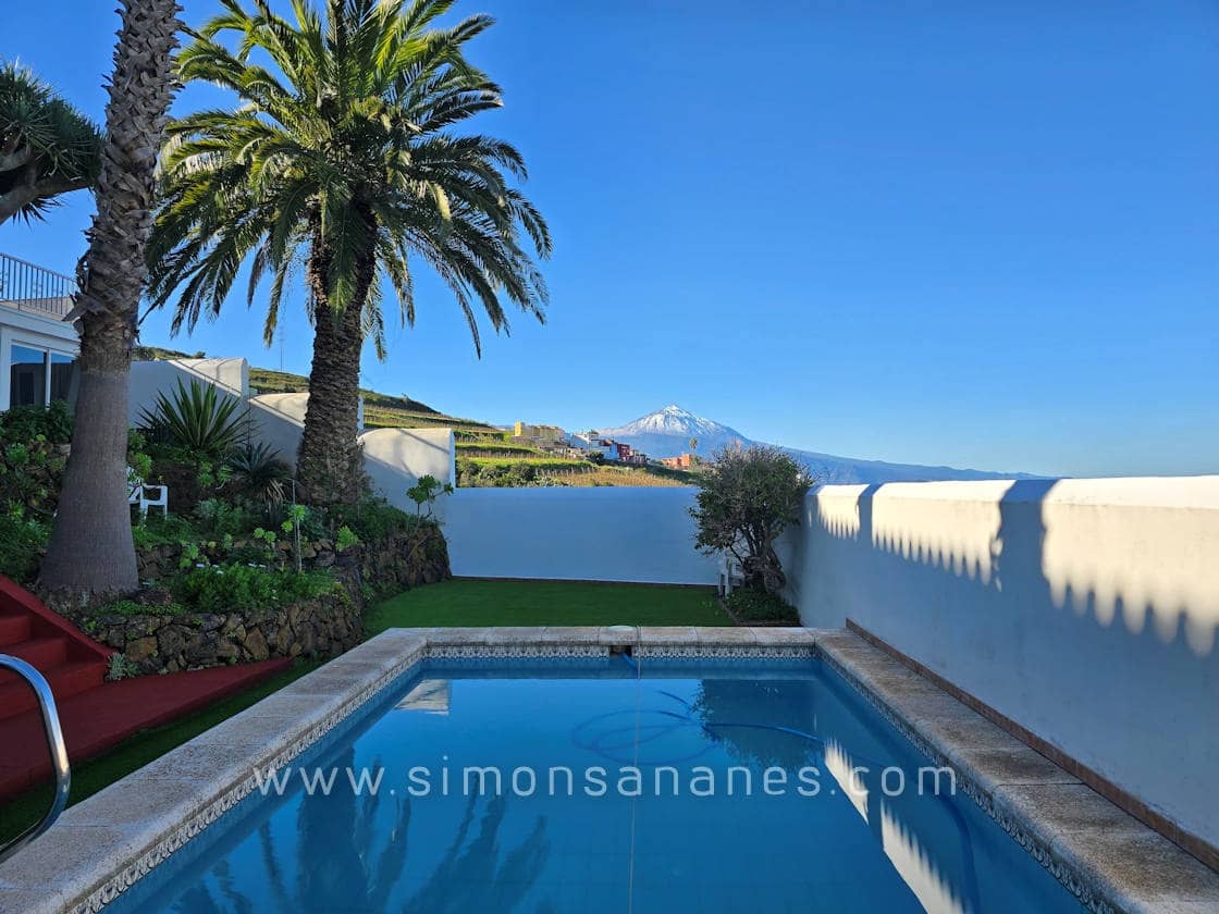 4 slaapkamer Villa te koop in El Sauzal met zwembad garage - € 749.000 (Ref: 9624029)