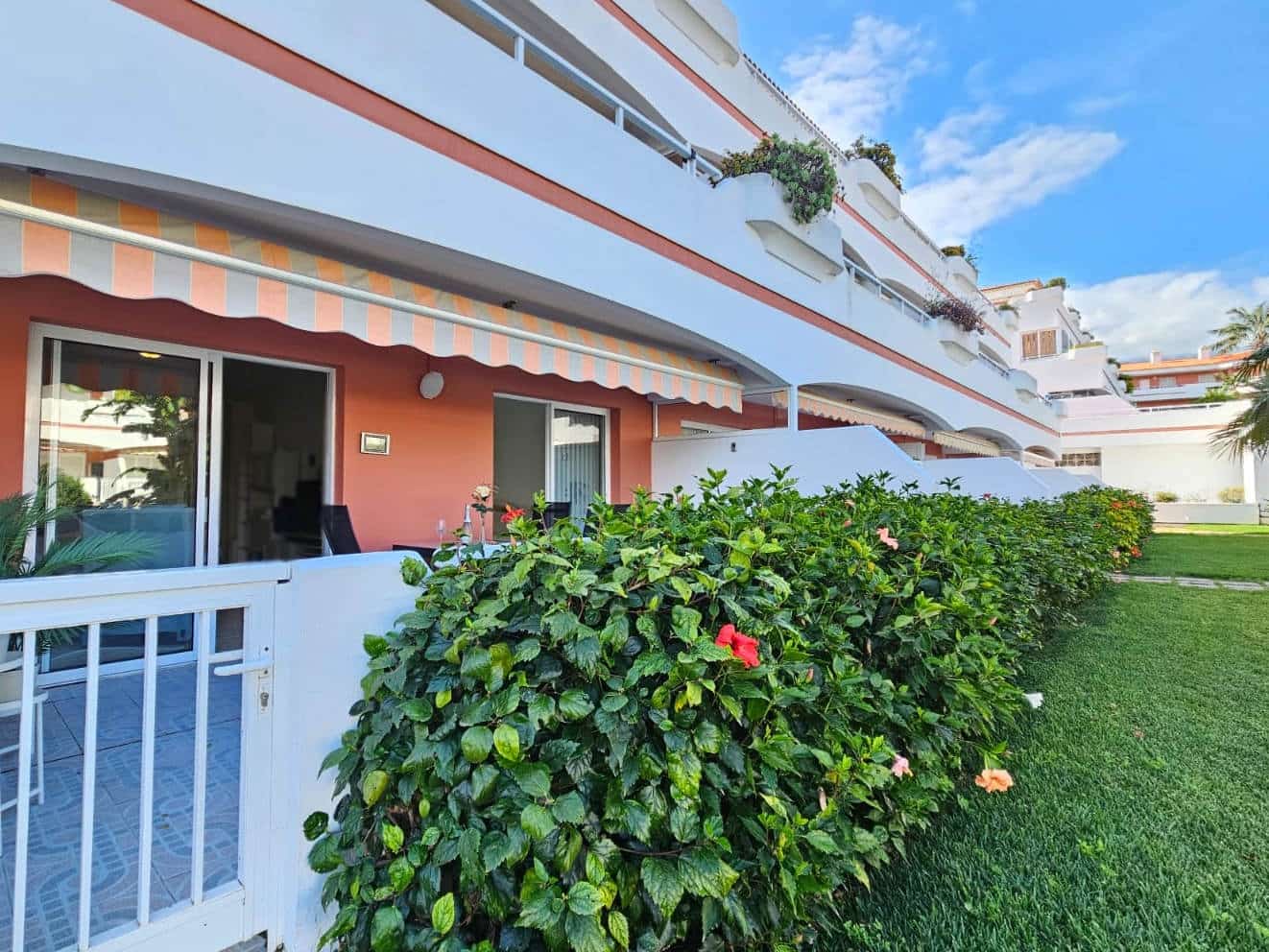 2 bedroom Apartment for sale in Puerto de la Cruz with pool garage - € 330,000 (Ref: 9818442)