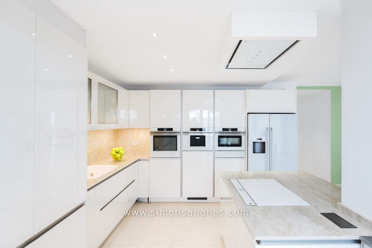2 bedroom Apartment for sale in Santa Ursula with pool garage - € 775,000 (Ref: 9827626)