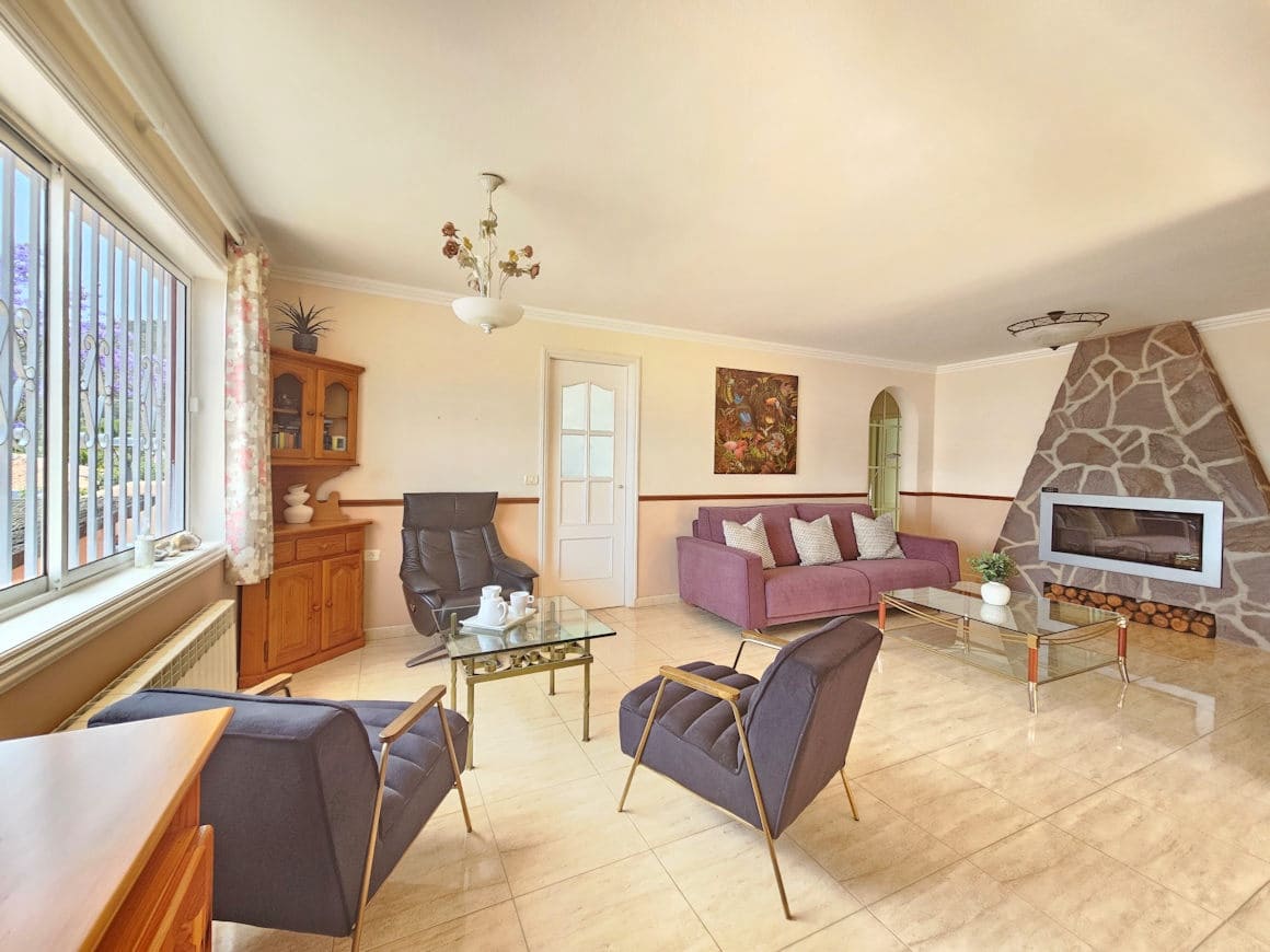3 sypialnia Willa na sprzedaż w La Orotava z basenem garażem - 596 000 € (Ref: 9876738)