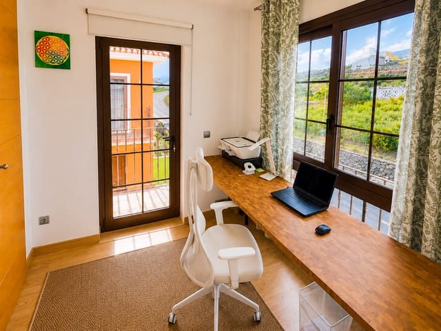 2 chambre Villa/Maison Mitoyenne à vendre à La Orotava avec garage - 398 000 € (Ref: 9935095)