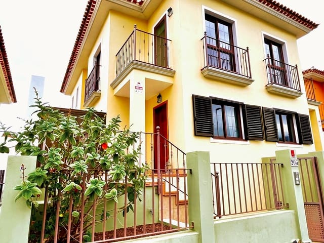 2 quarto Moradia em Banda para venda em La Orotava com garagem - 398 000 € (Ref: 9935095)