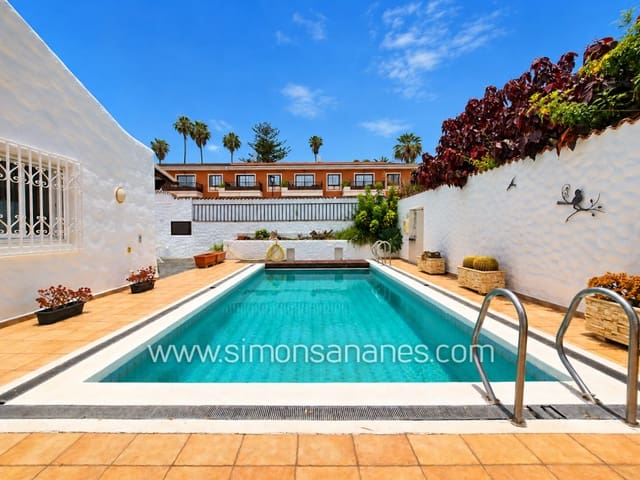 2 sovrum Villa till salu i Puerto de la Cruz med pool garage - 680 000 € (Ref: 9935112)