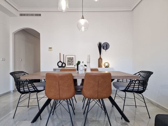 Apartamento de 2 habitaciones en Pueblo, Calpe / Calp en venta con piscina garaje - 320.000 € (Ref: 10022042)