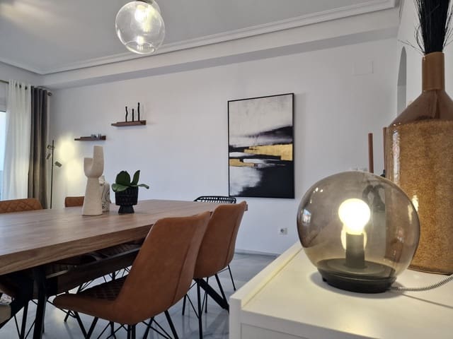 Apartamento de 2 habitaciones en Pueblo, Calpe / Calp en venta con piscina garaje - 320.000 € (Ref: 10022042)