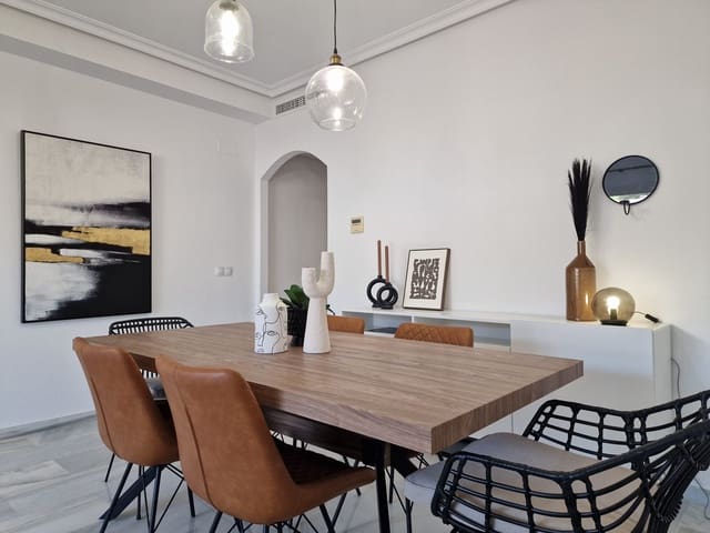 Apartamento de 2 habitaciones en Pueblo, Calpe / Calp en venta con piscina garaje - 320.000 € (Ref: 10022042)