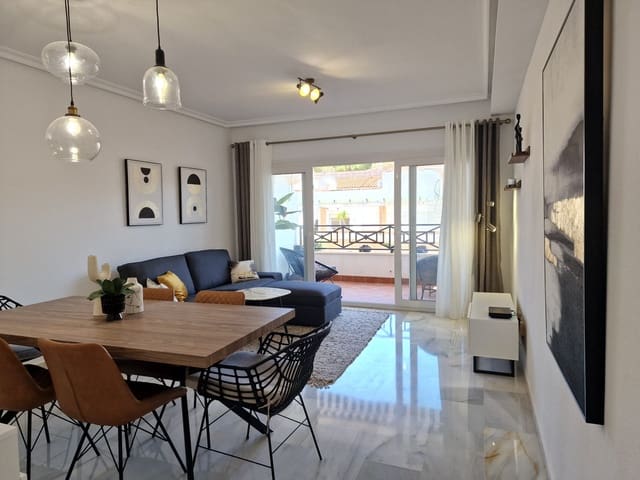 Apartamento de 2 habitaciones en Pueblo, Calpe / Calp en venta con piscina garaje - 320.000 € (Ref: 10022042)