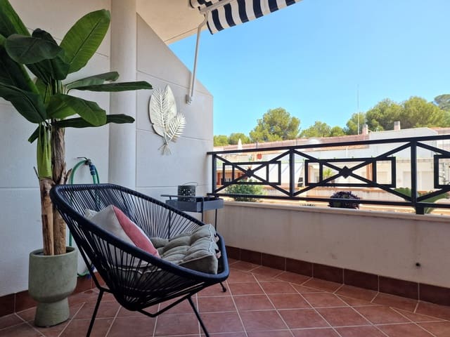 Apartamento de 2 habitaciones en Pueblo, Calpe / Calp en venta con piscina garaje - 320.000 € (Ref: 10022042)