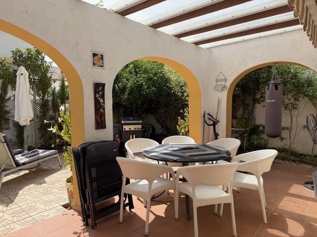 3 makuuhuone Bungalow myytävänä paikassa Gargasindi, Calpe / Calp mukana uima-altaan - 385 000 € (Ref: 10040635)