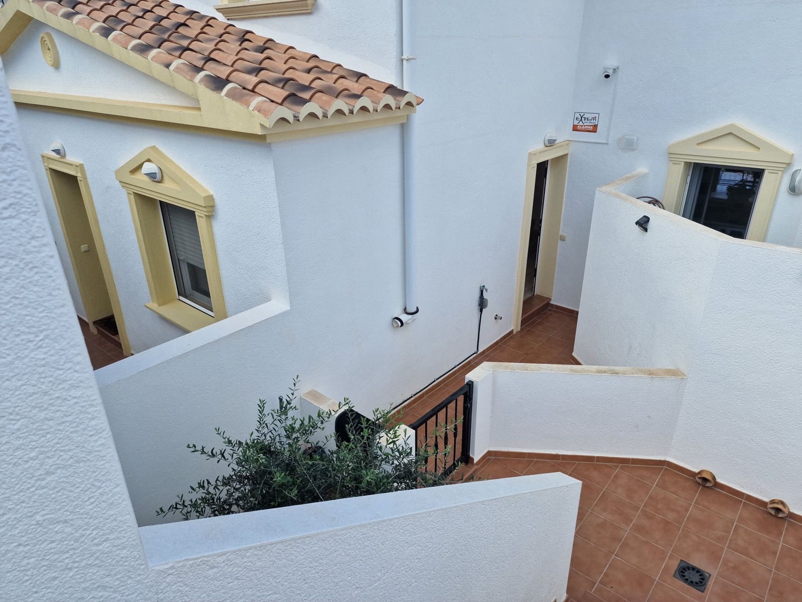 2 soveværelse Semi-Rækkehus til salg i Calpe / Calp med swimmingpool garage - € 335.000 (Ref: 8646839)