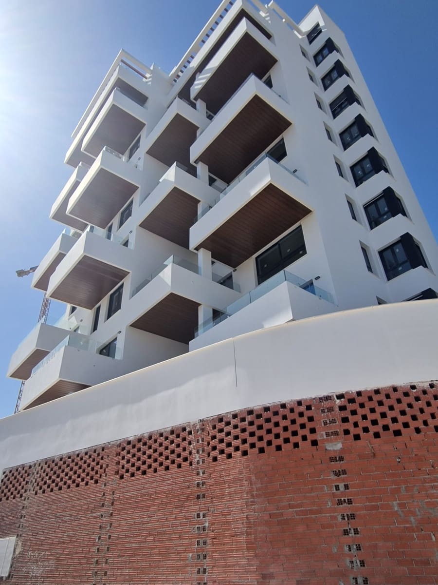 Komercyjne na sprzedaż w Calpe / Calp - 390 000 € (Ref: 8646851)