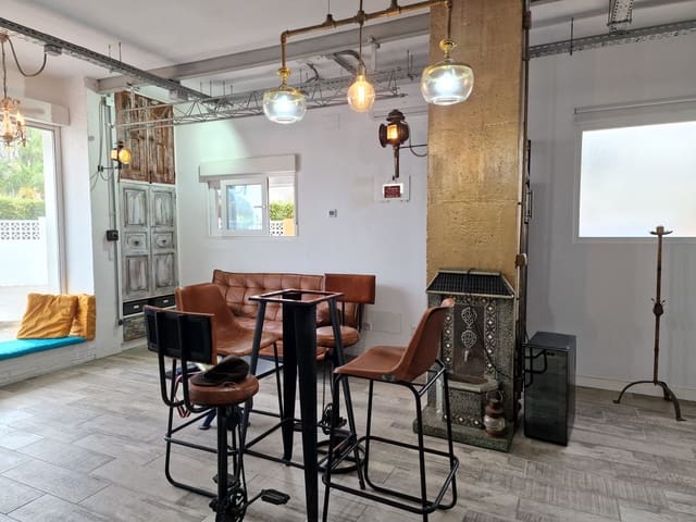 1 bedroom Apartment for sale in Puerto, Calpe / Calp - € 199,000 (Ref: 8646858)