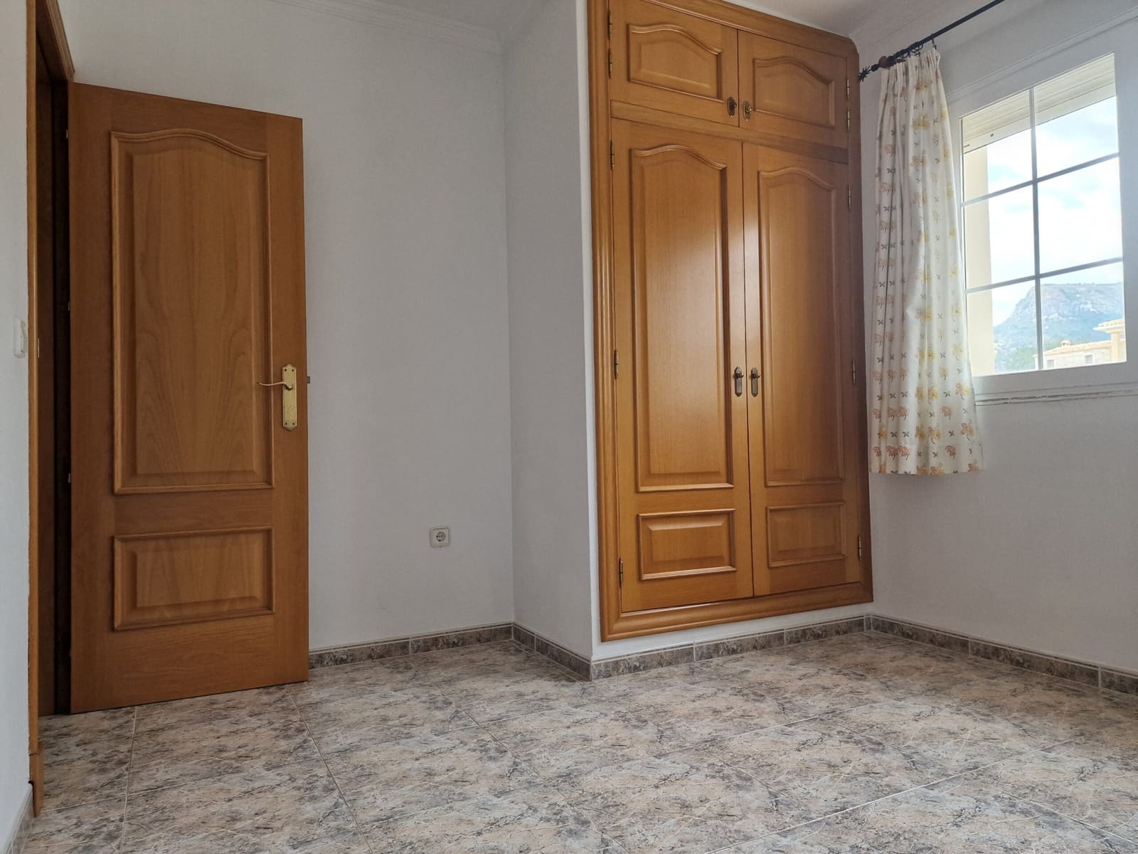 5 soverom Villa til salgs i Calpe / Calp med svømmebasseng garasje - € 675 000 (Ref: 8904995)