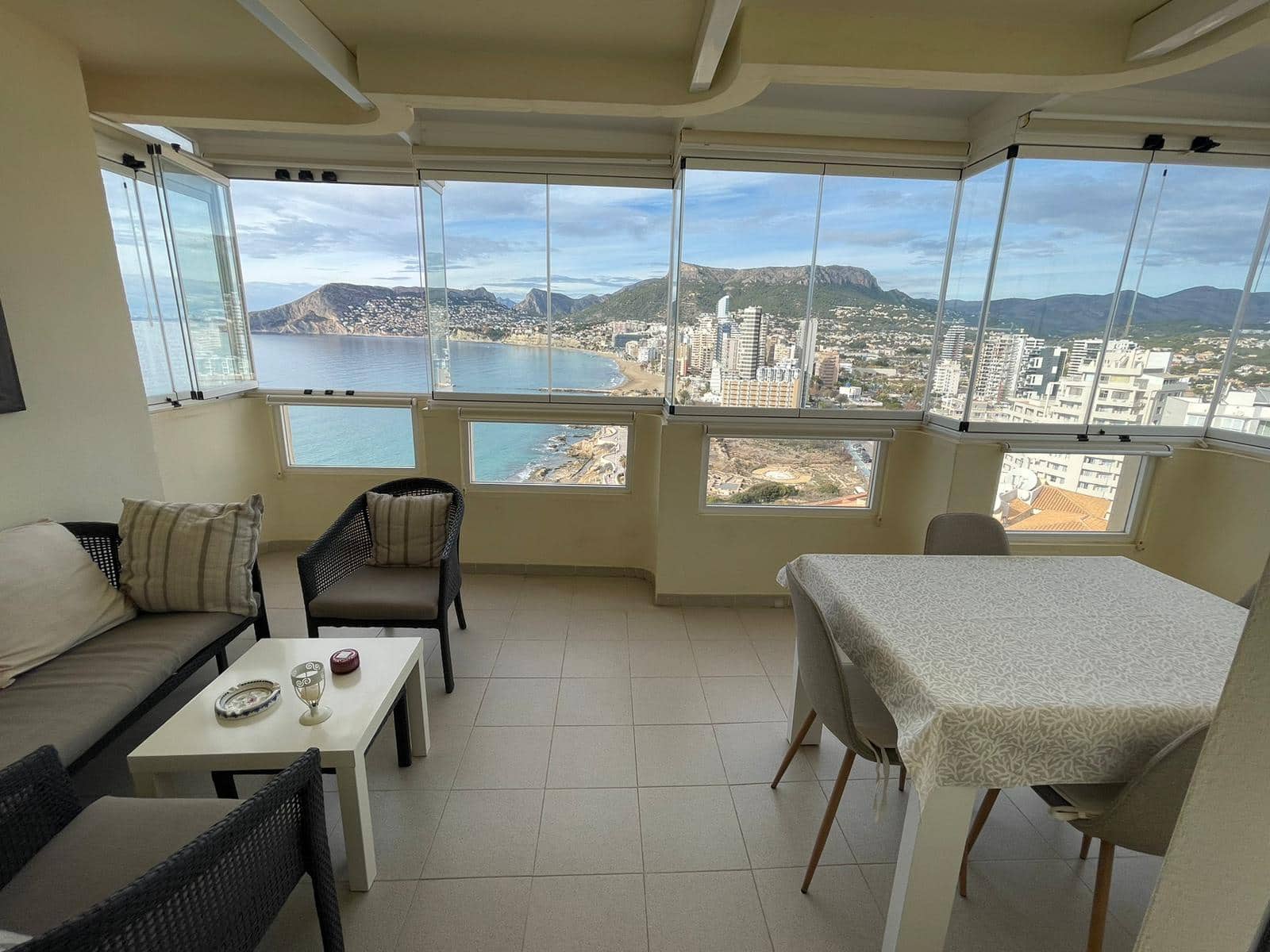 2 soverom Leilighet til salgs i Calpe / Calp med svømmebasseng garasje - € 495 000 (Ref: 9378772)