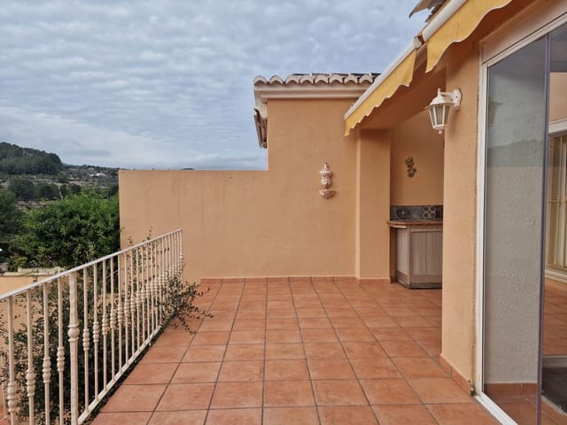 2 quarto Apartamento para venda em Calpe / Calp com piscina - 320 000 € (Ref: 9473869)