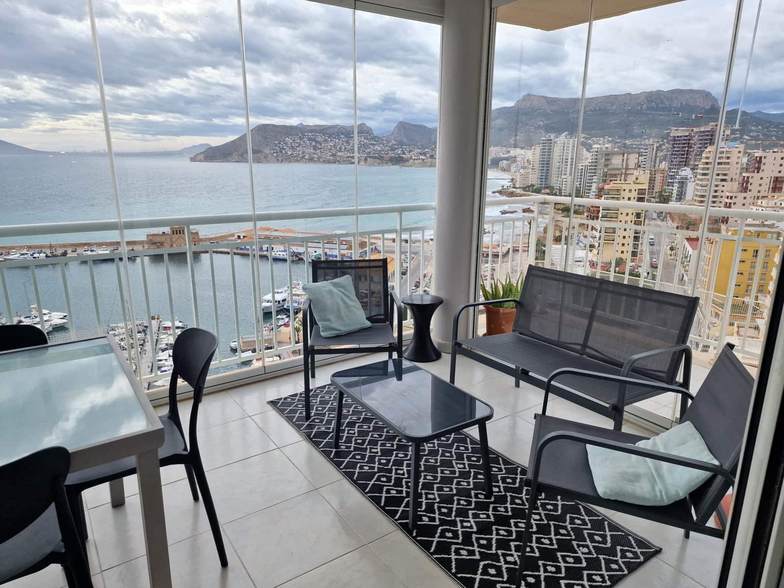 4 sovrum Lägenhet till salu i Calpe / Calp med pool - 1 900 000 € (Ref: 9601039)