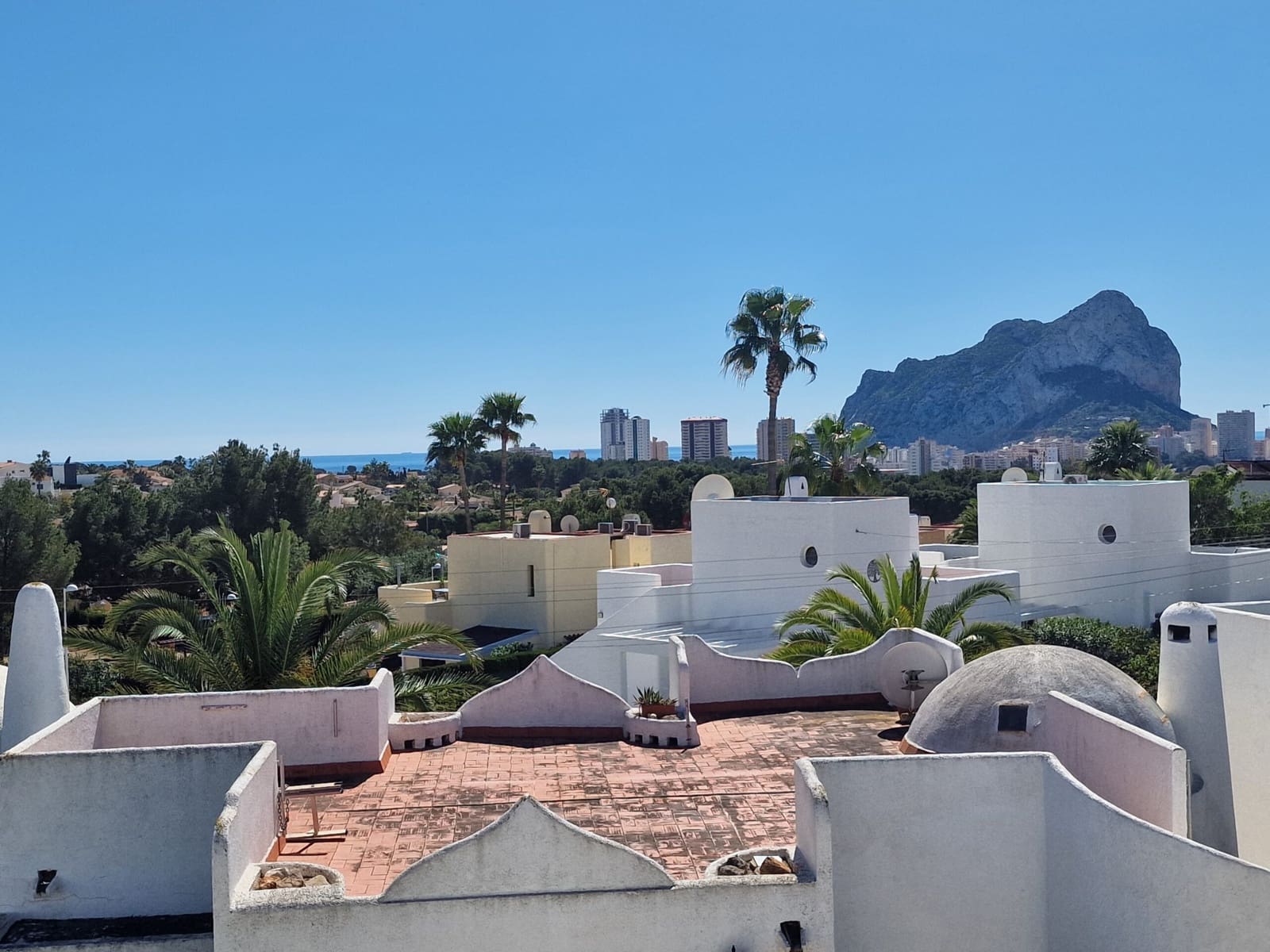 2 soveværelse Villa til salg i Calpe / Calp med swimmingpool garage - € 399.000 (Ref: 9686100)