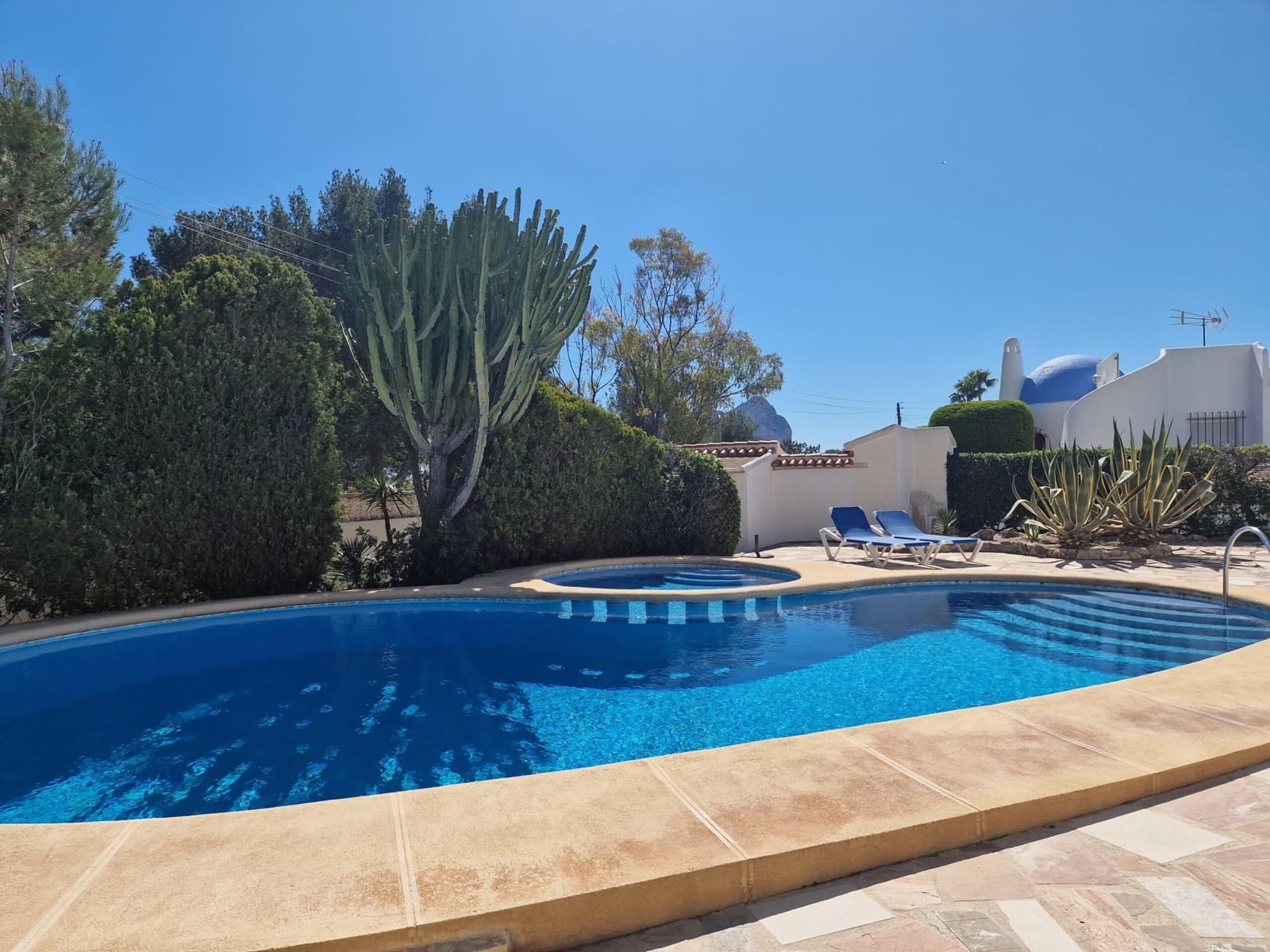 2 soveværelse Villa til salg i Calpe / Calp med swimmingpool garage - € 399.000 (Ref: 9686100)