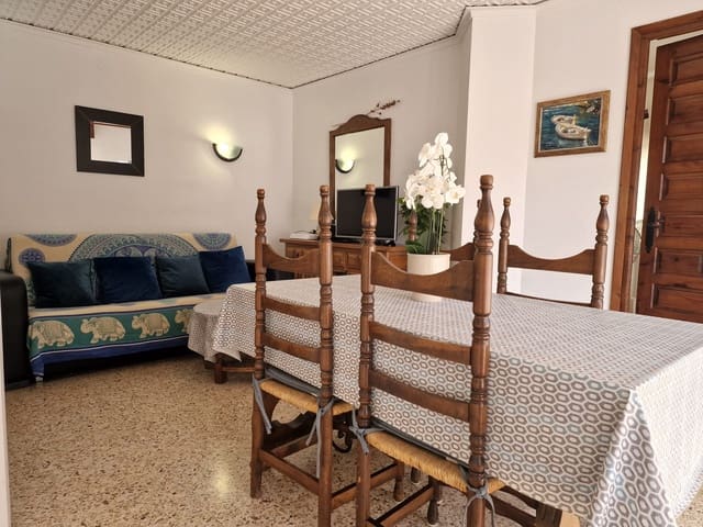 2 bedroom Apartment for sale in Levante - Playa Fossa, Calpe / Calp with garage - € 199,000 (Ref: 9744054)