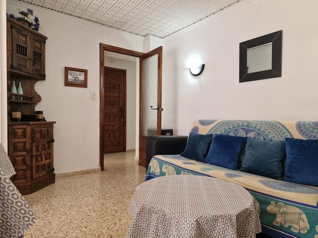 2 bedroom Apartment for sale in Levante - Playa Fossa, Calpe / Calp with garage - € 199,000 (Ref: 9744054)