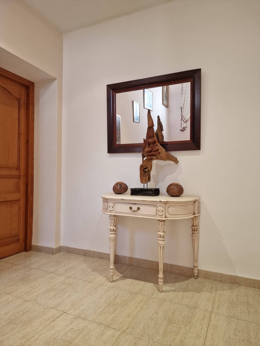 6 bedroom Villa for sale in Calpe / Calp with pool - € 610,000 (Ref: 9758554)