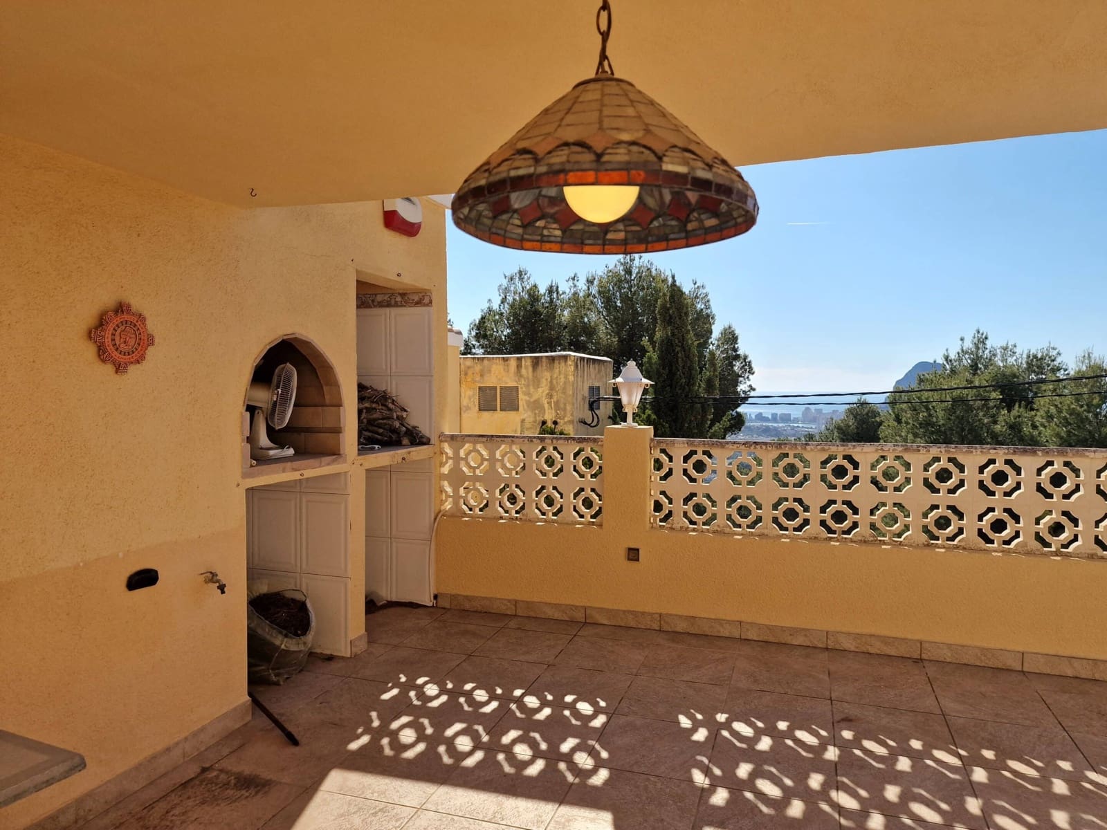 6 bedroom Villa for sale in Calpe / Calp with pool - € 610,000 (Ref: 9758554)