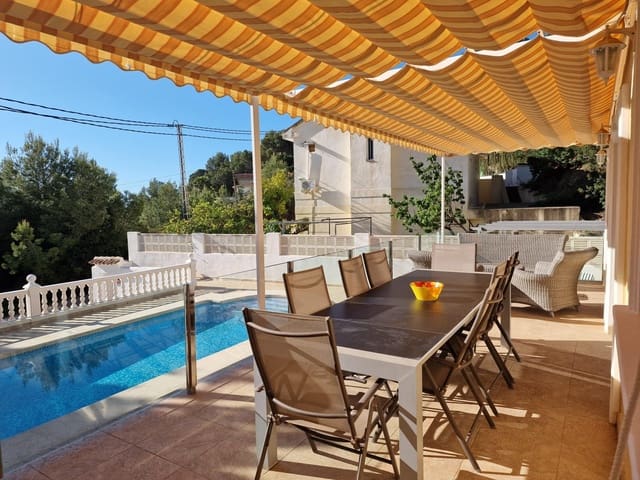 6 sypialnia Willa na sprzedaż w Oltamar - Cucarres, Calpe / Calp z basenem - 610 000 € (Ref: 9758554)