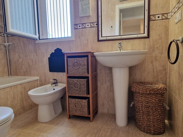 2 bedroom Apartment for sale in Canuta, Calpe / Calp with pool garage - € 295,000 (Ref: 9935571)