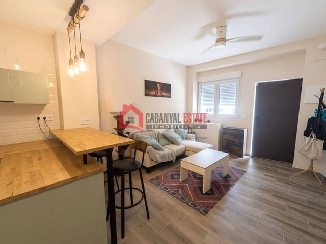 Lejlighed til salg i Cabanyal-Canyamelar, Valencia by - € 199.900 (Ref: 10023462)
