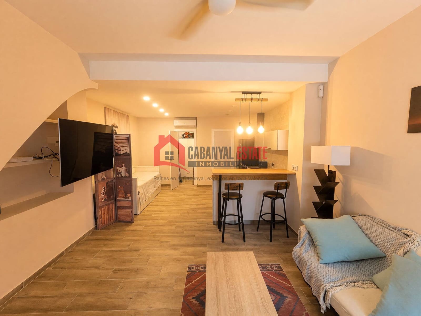 Flat for sale in Valencia city - € 199,900 (Ref: 10023462)