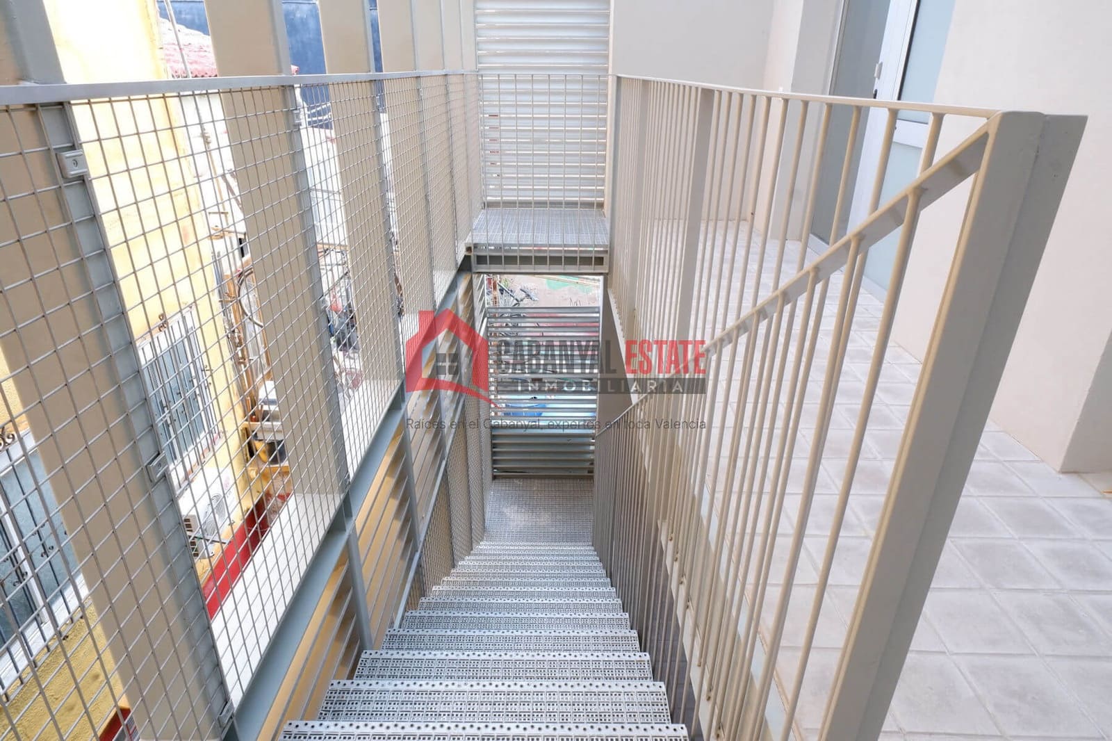 1 sypialnia Penthouse do wynajęcia w Miasto Walencja - 1 300 € (Ref: 10041768)