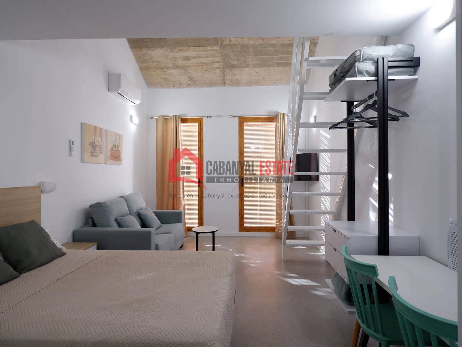1 sypialnia Penthouse do wynajęcia w Miasto Walencja - 1 300 € (Ref: 10041768)