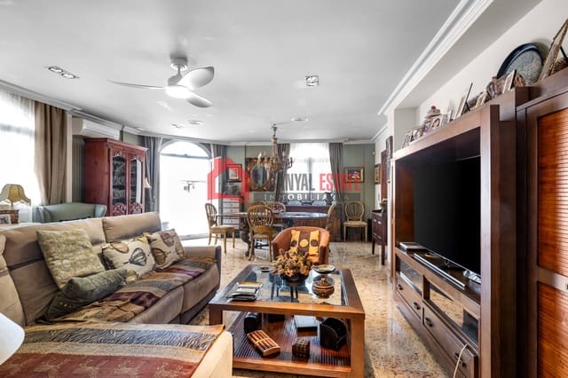 Piso de 4 habitaciones en Sagunto / Sagunt en venta con garaje - 619.500 € (Ref: 10065517)