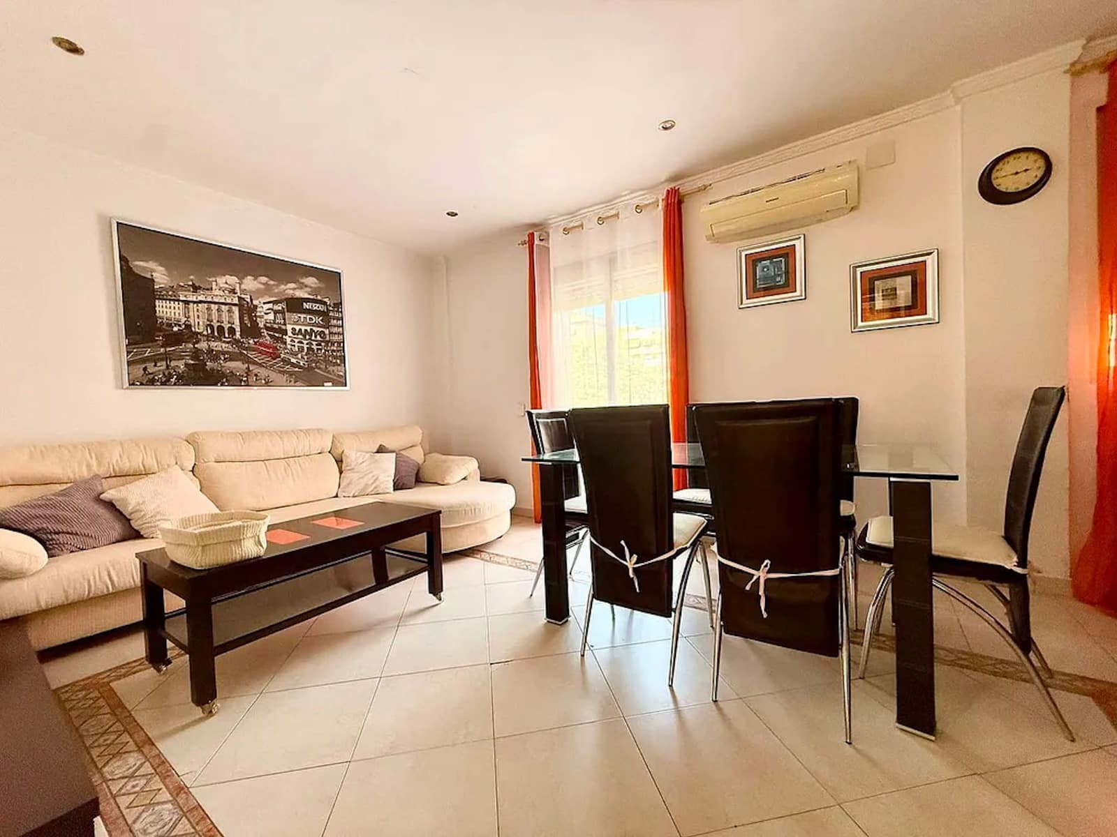 3 slaapkamer Flat te koop in Valencia stad - € 190.000 (Ref: 10148261)