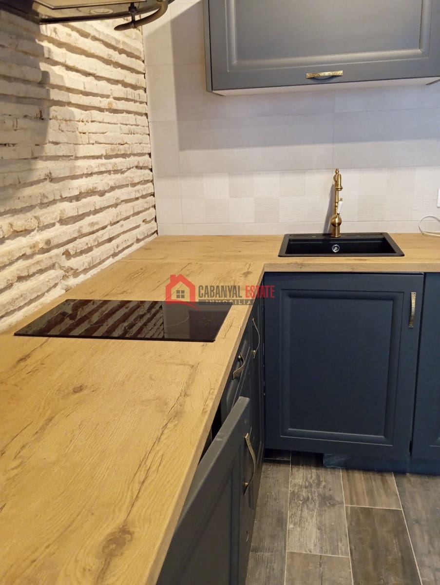 1 bedroom Apartment for sale in CabanyalCanyamelar, Valencia city €