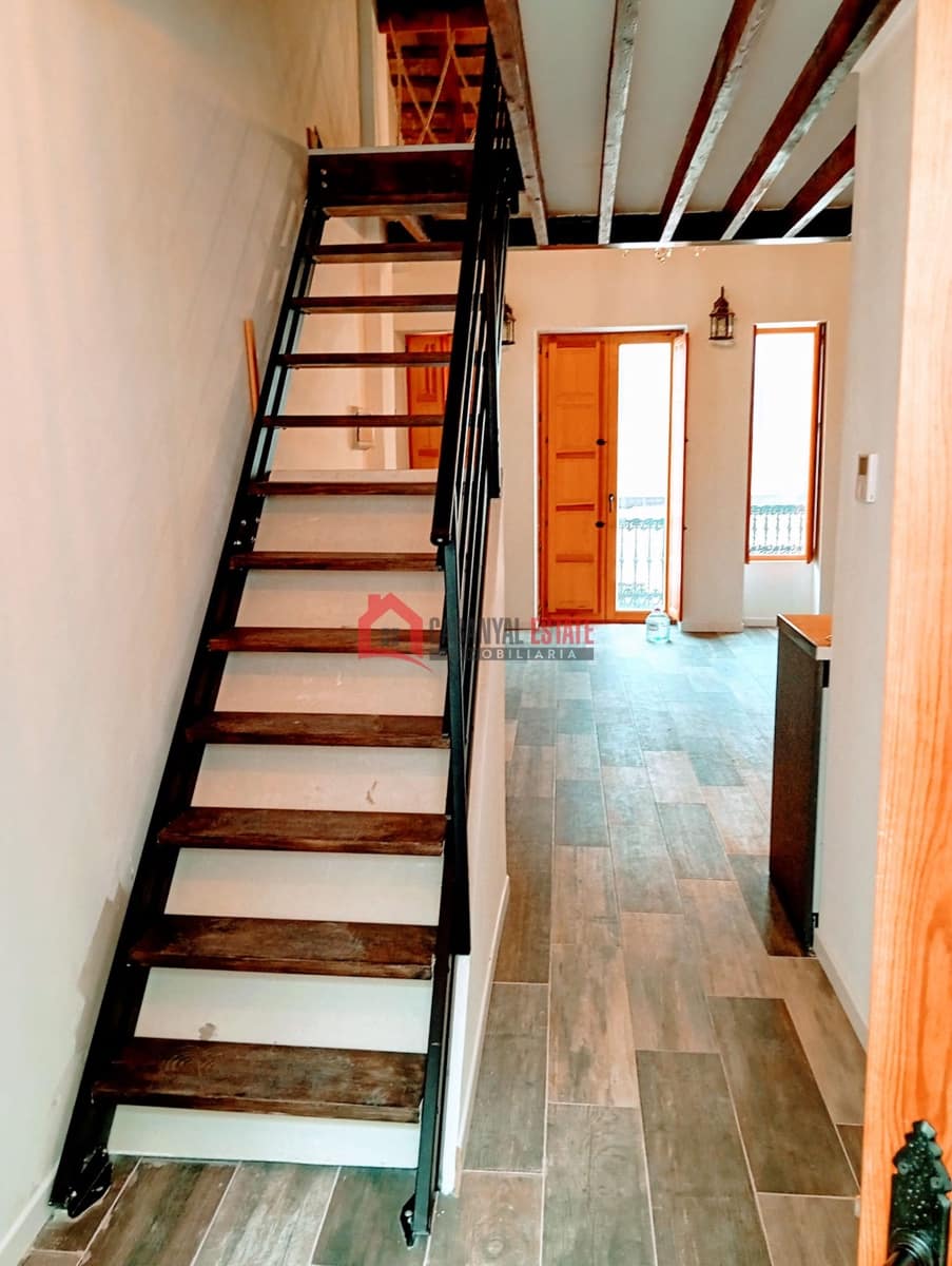 1 bedroom Apartment for sale in CabanyalCanyamelar, Valencia city €