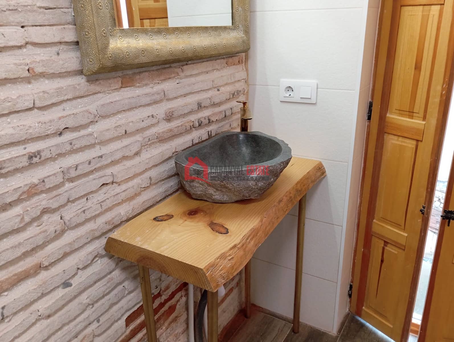 1 bedroom Apartment for sale in CabanyalCanyamelar, Valencia city €